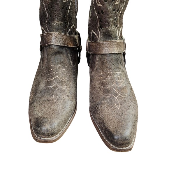 Bedstu Canada Western distressed leather v-cut ankle harness women's boots Sz 8 - Picture 13 of 13
